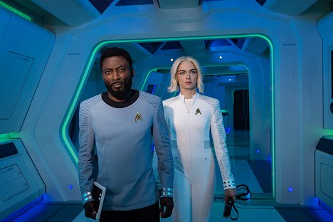 Babs Olusanmokun, Jess Bush - Star Trek: Strange New Worlds - Season 2 - Promokuvat