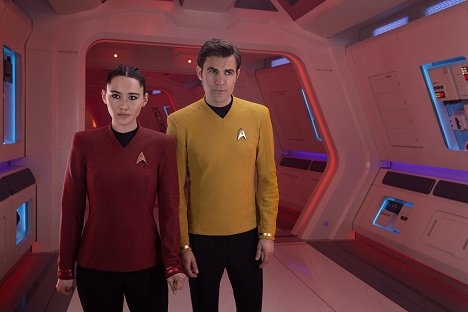 Christina Chong, Paul Wesley - Star Trek: Strange New Worlds - Season 2 - Werbefoto