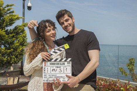 Buse Meral, Emre Bey - Vermem Seni Ellere - De filmagens