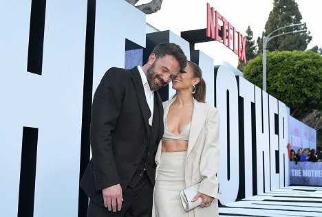 The Mother Los Angeles Premiere Event at Westwood Village on May 10, 2023 in Los Angeles, California - Ben Affleck, Jennifer Lopez - Matka - Z imprez