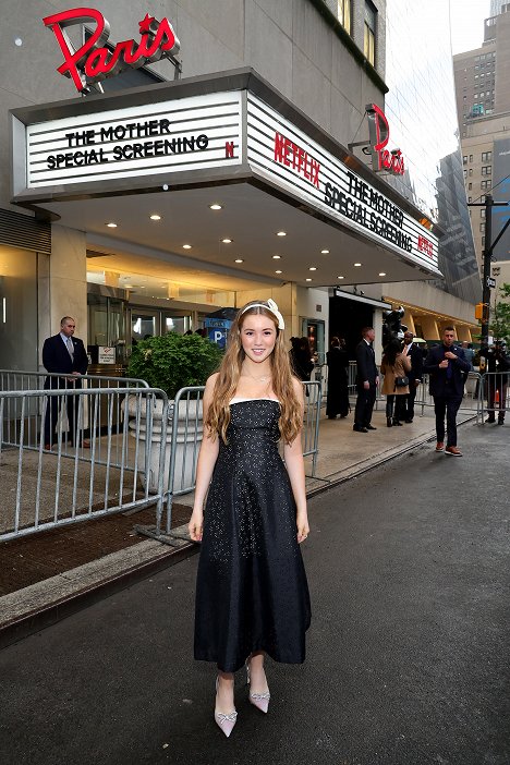 The Mother Fan Screening at The Paris Theatre on May 04, 2023 in New York City - Lucy Paez - Matka - Z akcií