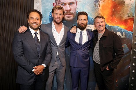 Netflix's Extraction 2 New York Premiere at Jazz at Lincoln Center on June 12, 2023 in New York City - Chris Hemsworth, Sam Hargrave, Patrick Newall - Extraction 2 - Tapahtumista