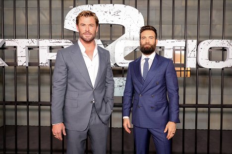 Netflix's Extraction 2 New York Premiere at Jazz at Lincoln Center on June 12, 2023 in New York City - Chris Hemsworth, Sam Hargrave - Tyler Rake: A kimenekítés 2. - Rendezvények