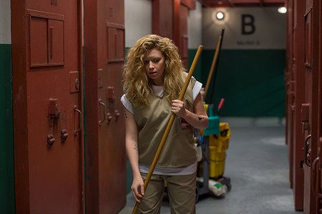 Natasha Lyonne - Orange Is the New Black - Piece of Sh*t - Photos