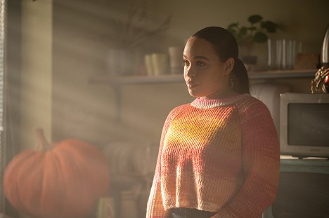 Cleopatra Coleman - Cobweb - Photos