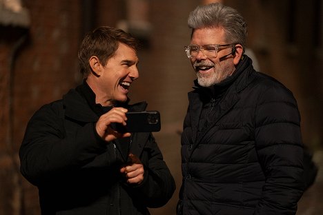 Tom Cruise, Christopher McQuarrie - Mission: Impossible - Dead Reckoning Part One - Van de set