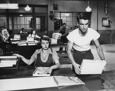 Shelley Winters, Montgomery Clift - Místo na výsluní - Z filmu