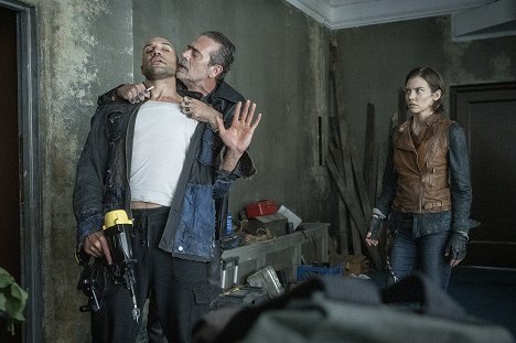 Jonathan Higginbotham, Jeffrey Dean Morgan, Lauren Cohan - The Walking Dead: Dead City - Who's There? - Filmfotók
