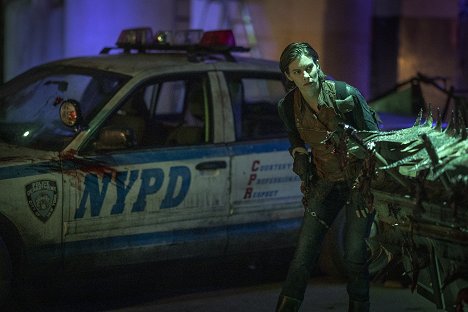 Lauren Cohan - The Walking Dead: Dead City - Everybody Wins a Prize - Photos