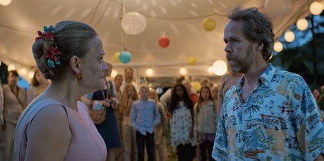 Henriette Steenstrup, Bernhard Arnø - En får væra som en er - Kongen av campingplassen - De la película