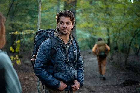 Luke Grimes - Happiness for Beginners - Photos