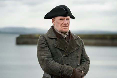 Mark Lewis Jones - Outlander - Die Highland-Saga - A Life Well Lost - Werbefoto