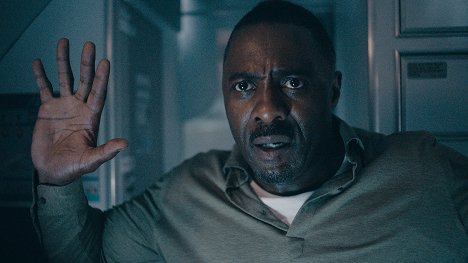 Idris Elba - Únos letadla - Připravit, připravit, připravit - Z filmu