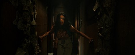Megan Suri - Démon ve mně - Z filmu