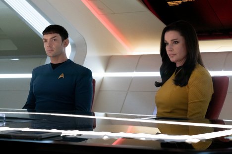 Ethan Peck, Rebecca Romijn - Star Trek: Strange New Worlds - Hegemony - Photos