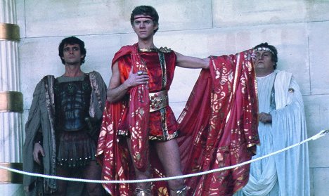 Guido Mannari, Malcolm McDowell, Giancarlo Badessi - Caligola - Filmfotos