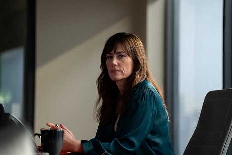 Maggie Siff - Billions - Tower of London - Photos