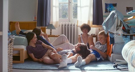 Juliane Lepoureau, Léa Lopez, Oscar Pauleau, Thomas Gioria - Toni, en famille - Film