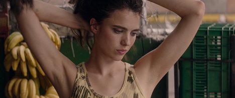 Margaret Qualley - Stars at Noon - Kuvat elokuvasta