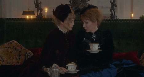 Arielle Dombasle, Julie Depardieu - Les Secrets de la princesse de Cadignan - Photos