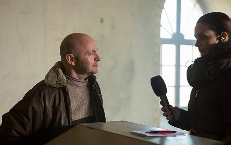 Robert Nebřenský, Daniela Písařovicová - Případ pro exorcistu - Epizoda 1 - Van film