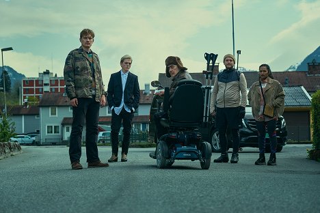 Vebjørn Enger, Jonas Strand Gravli, Bjørn Sundquist, Benjamin Helstad, Danu Sunth - Ragnarök – Konec světa - Můj milášek - Z filmu