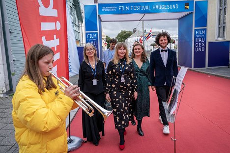The world premiere at The 51st Norwegian International Film Festival in Haugesund. - Merete Korsberg, Kornelia Melsæter, Laurens Pérol - Å øve - Tapahtumista