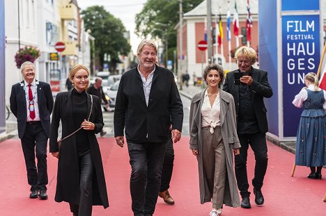 The closing screening at The 50th Norwegian International Film Festival in Haugesund. - Livia Millhagen, Rolf Lassgård, Hedda Rehnberg, Richard Hobert - Kärleksbevis - Z akcií