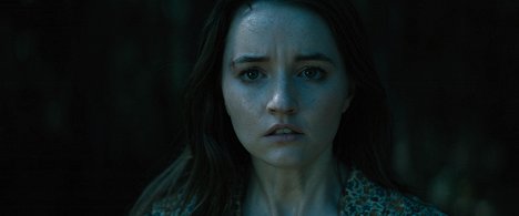 Kaitlyn Dever - No One Will Save You - Photos