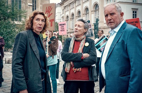 Adele Neuhauser, Claudia Martini, Harald Krassnitzer - Tatort - Bauernsterben - Film