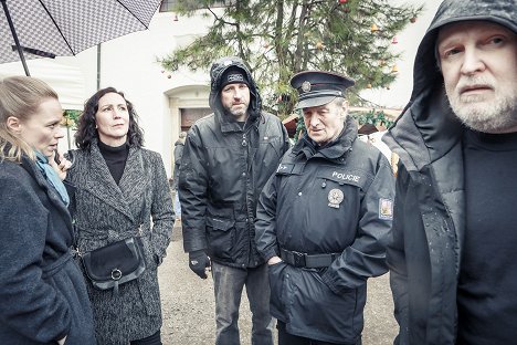 Linda Rybová, Kristýna Frejová, Jan Novotný, Marek Najbrt - Zákony vlka - Modus operandi - Z realizacji