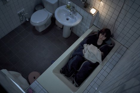 Yoo-mi Jeong - Sleep - Kuvat elokuvasta