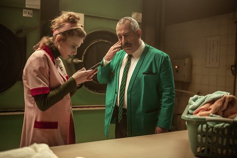 Ahsen Eroğlu, Cem Yılmaz - Ayzek ile Bir Gece - Do filme