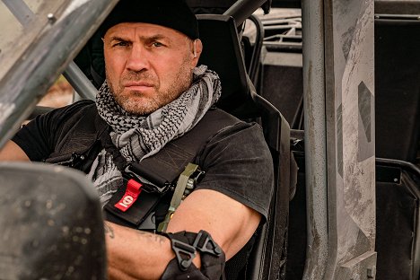 Randy Couture - Expend4bles - Van film