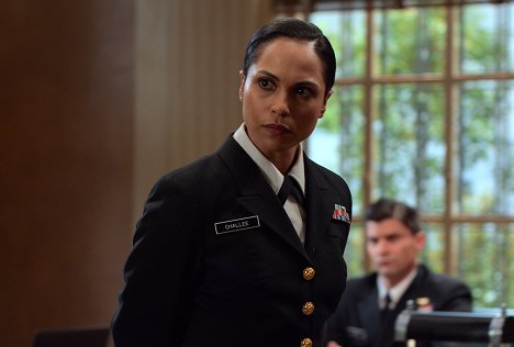 Monica Raymund - Vojenský soud se vzbouřenci z lodi Caine - Z filmu