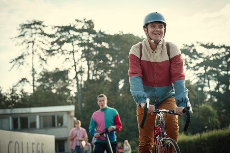 Asa Butterfield - Sex Education - Episode 1 - Photos