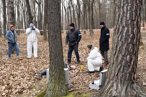 Oskar Hes, Marek Taclík, David Švehlík - Kriminálka Anděl - Zámek pro panenky - Z filmu