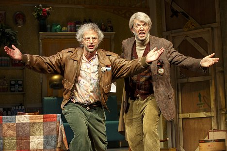 Nick Kroll, John Mulaney - Oh, Hello On Broadway - Z filmu