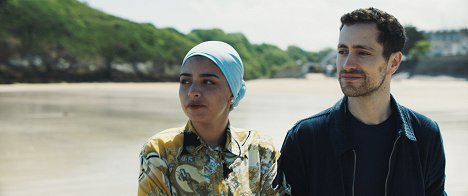 Kenza Fortas, Youssouf Abi-Ayad - L'Air de la mer rend libre - De la película