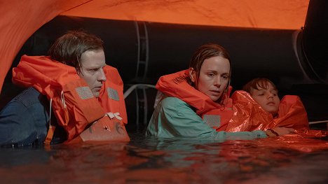 Katia Winter - Estonia - The Life Raft - Photos