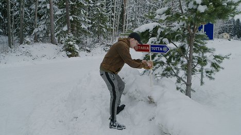 Juuso Karikuusi - Petolliset - Photos