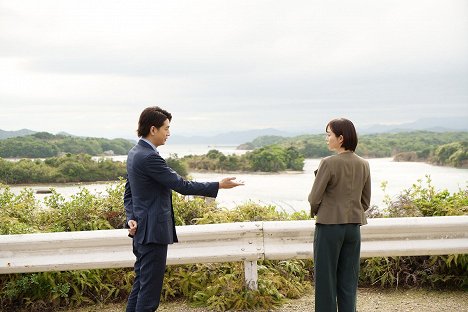 Shōhei Miura, Manami Higa - Oja no okane wa dare no mono: Hótei sózokunin - Filmfotók