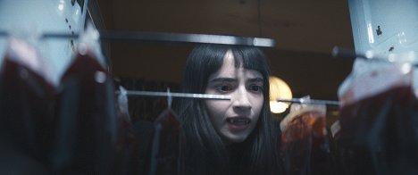 Sara Montpetit - Vampire humaniste cherche suicidaire consentant - Film