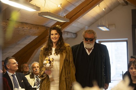 Carol Alt, Diego Abatantuono - Improvvisamente a Natale mi sposo - Photos