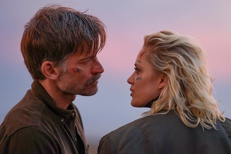 Nikolaj Coster-Waldau, Maika Monroe - La bala de Dios - De la película