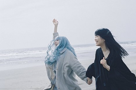 Suzu Hirose, Aina the End - Kyrie no Uta - Filmfotos