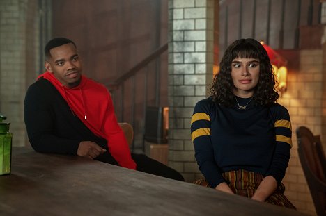 Joivan Wade, Diane Guerrero - Doom Patrol - Youth Patrol - Z filmu