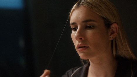 Emma Roberts - American Horror Story - Multiply Thy Pain - Photos