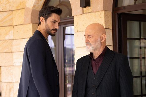İlhan Şen, Müfit Kayacan - Safir - Episode 10 - Kuvat elokuvasta