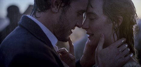 Paul Mescal, Saoirse Ronan - Wróg - Z filmu
